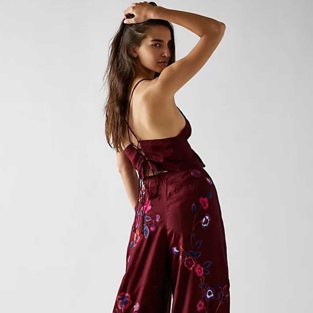 ❣️SOLD❣️Free People Mimi Embroidered Set